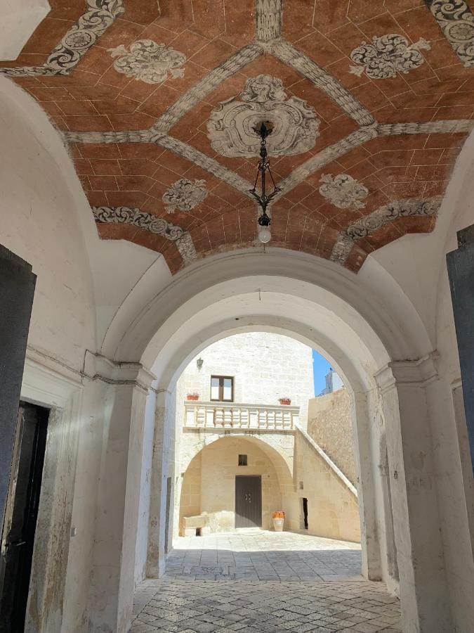 شقة Palazzo Moschettini مارتانو المظهر الخارجي الصورة