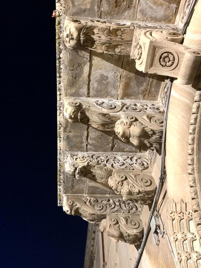 شقة Palazzo Moschettini مارتانو المظهر الخارجي الصورة